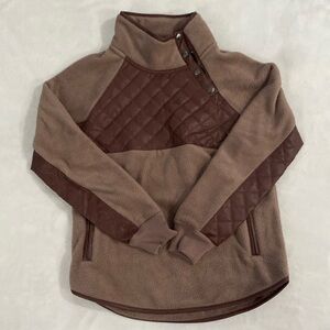 Abercrombie & Fitch sweater